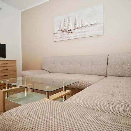 Blue Horizon Retreat Τρογκίρ